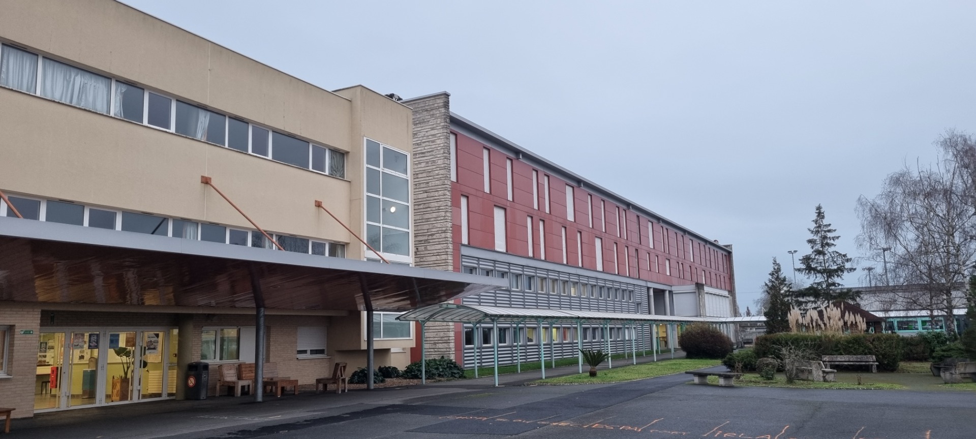 Les portes ouvertes au lycée auront lieu le 24 janvier de 8 heures 30 à 16 heures 30. <br />
L'...